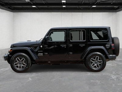 2024 Jeep Wrangler 4-Door Sahara 4x4