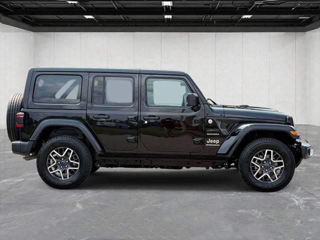 2024 Jeep Wrangler 4-Door Sahara 4x4