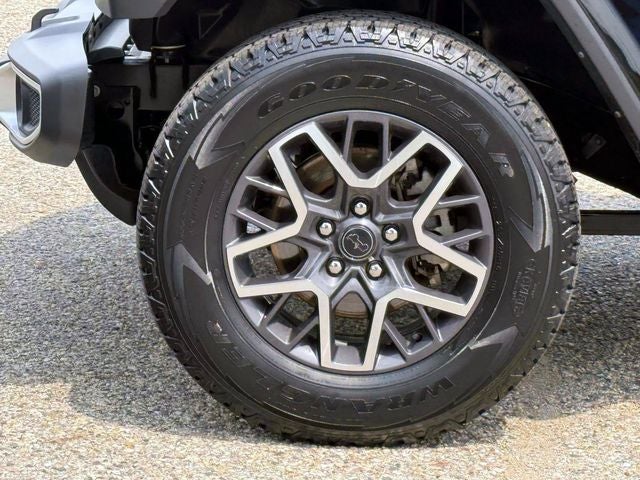 2024 Jeep Wrangler 4-Door Sahara 4x4