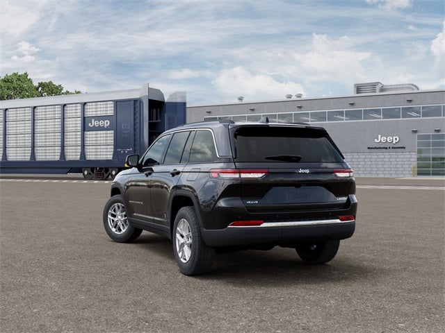 2026 Jeep Grand Cherokee GRAND CHEROKEE LAREDO 4X4