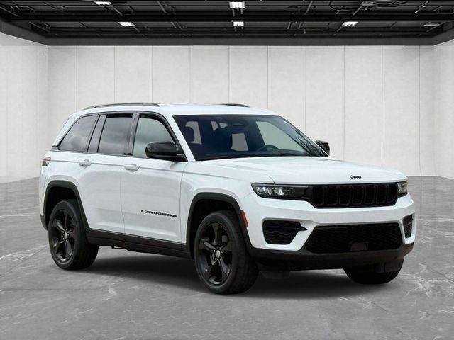 2023 Jeep Grand Cherokee Altitude 4x4