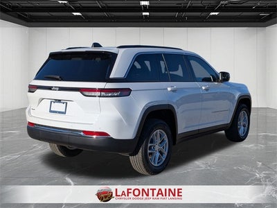 2025 Jeep Grand Cherokee GRAND CHEROKEE LAREDO X 4X4