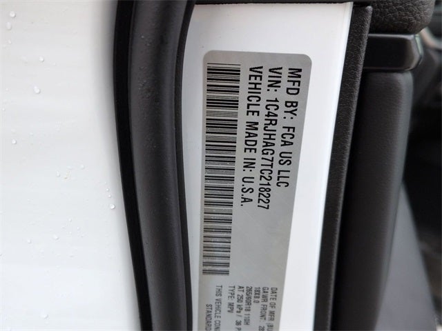 2026 Jeep Grand Cherokee GRAND CHEROKEE LAREDO X 4X4