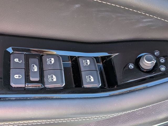 2023 Jeep Grand Cherokee Overland 4x4