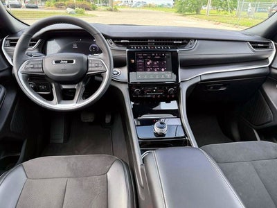 2023 Jeep Grand Cherokee L Altitude 4x4