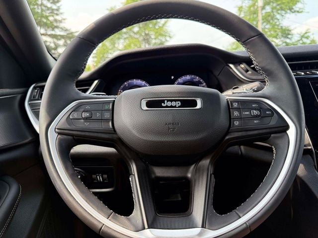 2023 Jeep Grand Cherokee L Altitude 4x4
