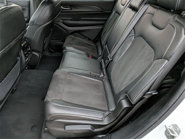 2024 Jeep Grand Cherokee L Altitude 4x4