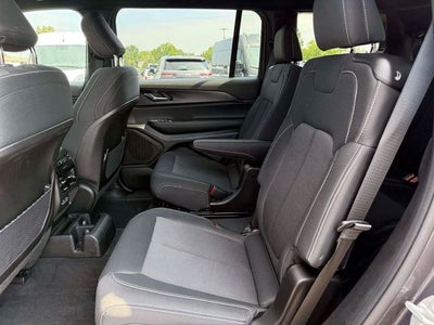 2025 Jeep Grand Cherokee L Laredo X 4x4