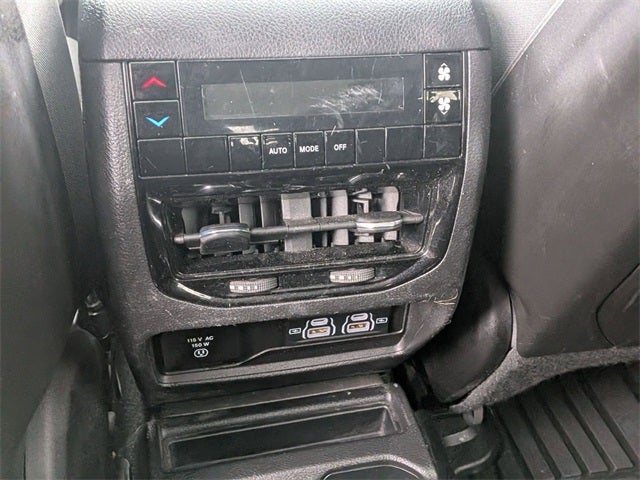 2023 Jeep Grand Cherokee L Laredo 4x4