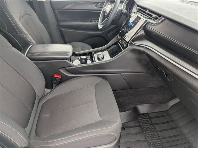 2023 Jeep Grand Cherokee L Laredo 4x4