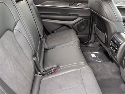 2026 Jeep Grand Cherokee L GRAND CHEROKEE L LAREDO ALTITUDE 4X4