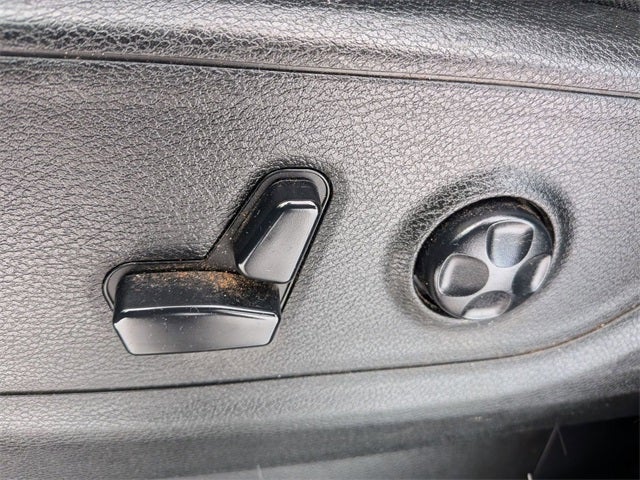 2020 RAM 1500 Big Horn Quad Cab 4x4 6'4' Box