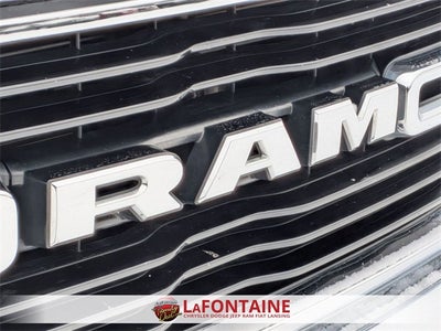 2020 RAM 1500 Big Horn Crew Cab 4x4 5'7' Box