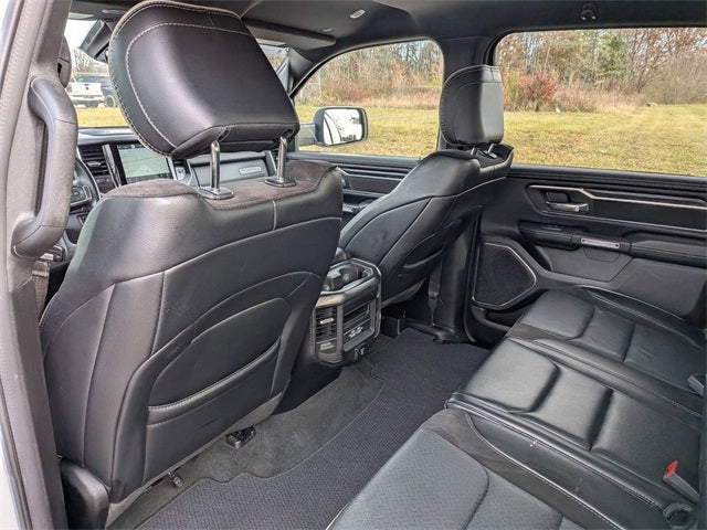 2024 RAM 1500 Laramie Crew Cab 4x4 5'7' Box