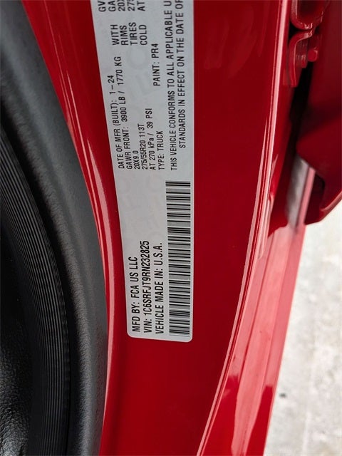 2024 RAM 1500 Laramie Crew Cab 4x4 5'7' Box