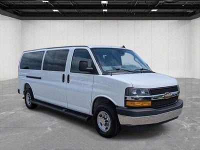 2025 Chevrolet Express Passenger RWD 3500 Extended Wheelbase LT