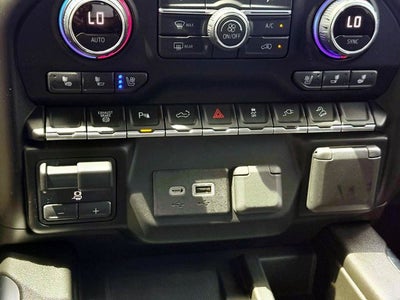 2022 Chevrolet Silverado 2500HD 4WD Crew Cab Standard Bed High Country