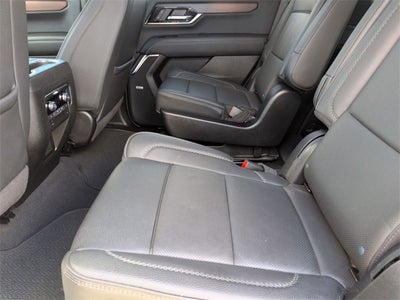 2025 GMC Yukon 4WD Denali