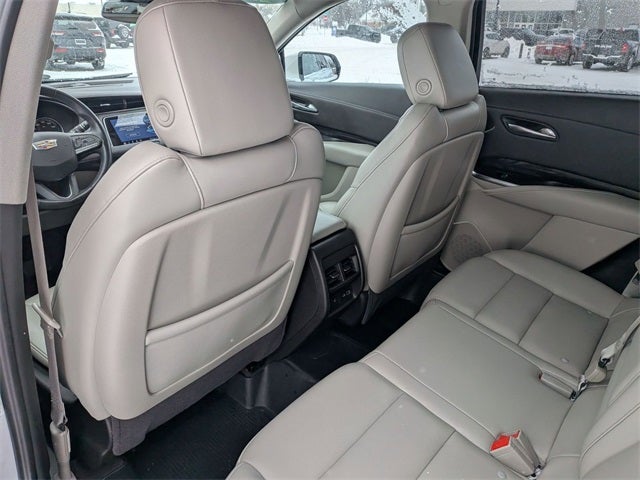 2022 Cadillac XT4 AWD Premium Luxury