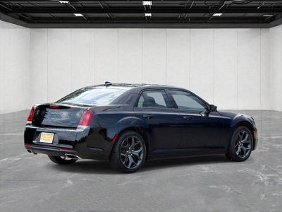 2023 Chrysler 300 Touring