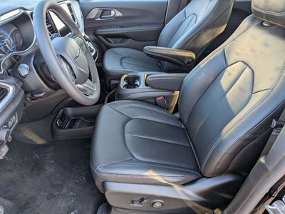 2026 Chrysler Voyager VOYAGER LX