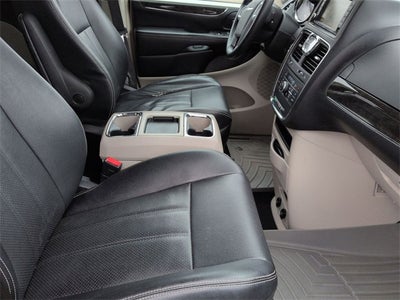 2013 Chrysler Town & Country Touring-L