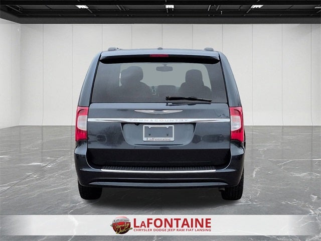 2013 Chrysler Town & Country Touring-L