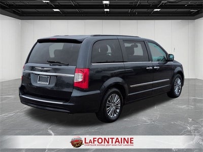 2013 Chrysler Town & Country Touring-L