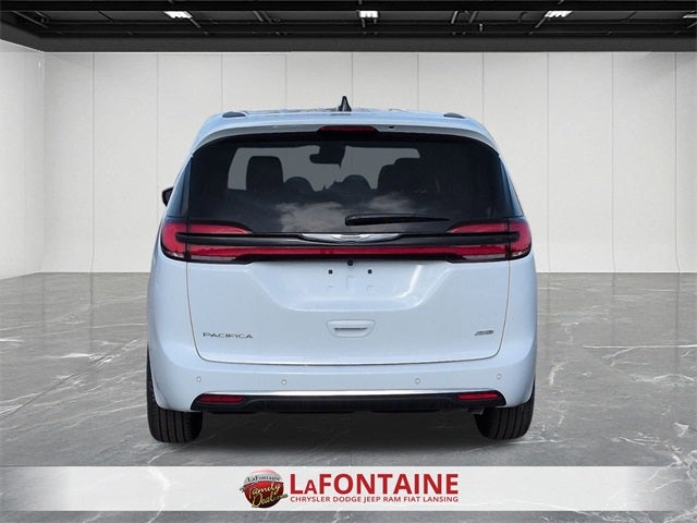 2026 Chrysler Pacifica PACIFICA SELECT AWD