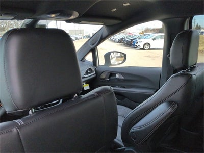 2026 Chrysler Pacifica PACIFICA SELECT AWD