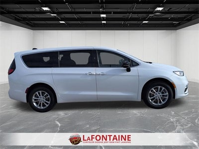 2026 Chrysler Pacifica PACIFICA SELECT AWD