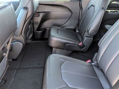 2026 Chrysler Pacifica PACIFICA SELECT AWD