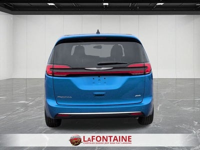 2026 Chrysler Pacifica PACIFICA SELECT AWD