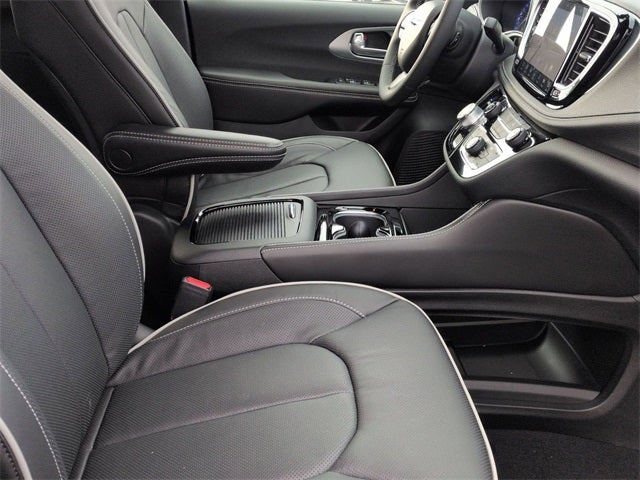 2026 Chrysler Pacifica PACIFICA LIMITED AWD