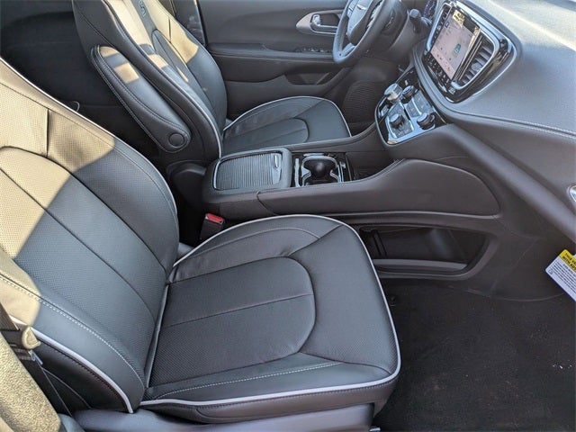 2026 Chrysler Pacifica PACIFICA LIMITED AWD