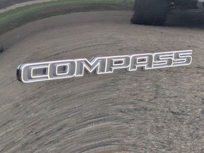 2023 Jeep Compass Latitude Lux FWD