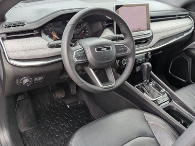 2023 Jeep Compass Latitude Lux FWD