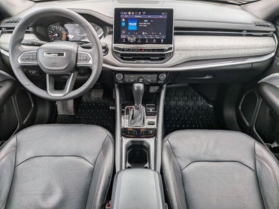 2023 Jeep Compass Latitude Lux FWD