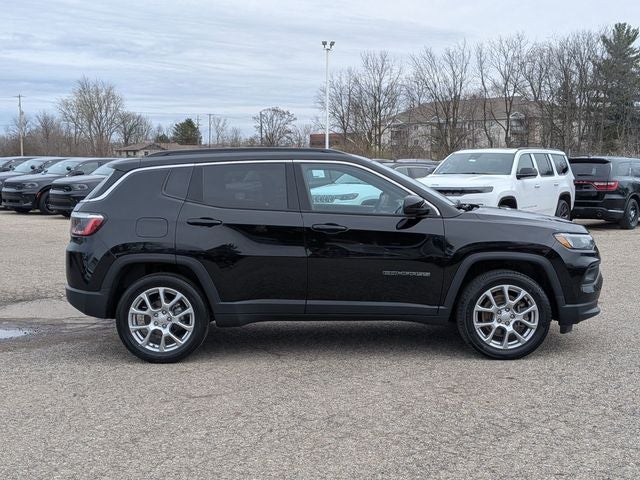 2023 Jeep Compass Latitude Lux FWD
