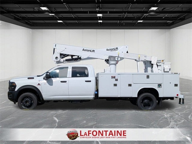 2025 RAM Ram 5500 Chassis Cab RAM 5500 TRADESMAN CHASSIS CREW CAB 4X4 84' CA