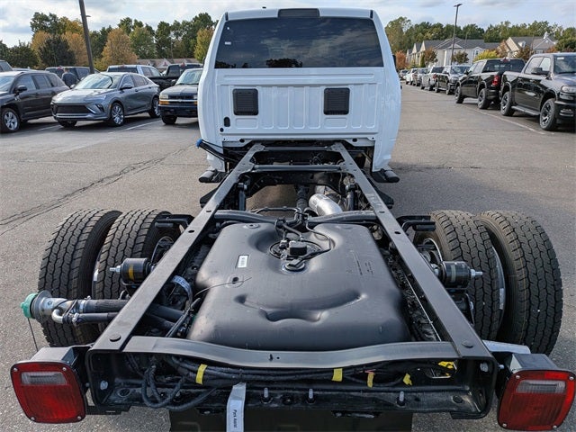 2026 RAM Ram 5500 Chassis Cab RAM 5500 TRADESMAN CHASSIS CREW CAB 4X4 84' CA
