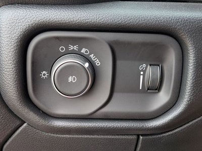 2026 RAM Ram 5500 Chassis Cab RAM 5500 TRADESMAN CHASSIS CREW CAB 4X4 84' CA