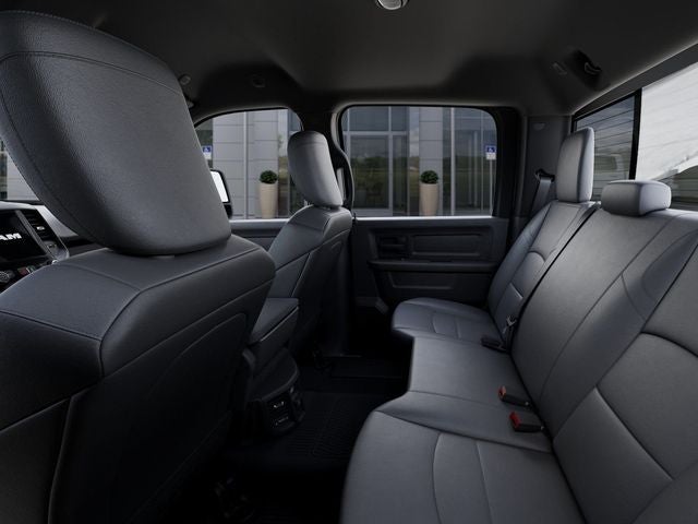 2026 RAM 5500 Chassis RAM 5500 TRADESMAN CHASSIS CREW CAB 4X4 84' CA