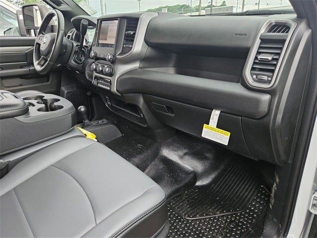 2024 RAM Ram 3500 Chassis Cab RAM 3500 TRADESMAN CHASSIS REGULAR CAB 4X4 60' CA