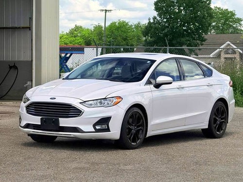 2020 Ford Fusion SE