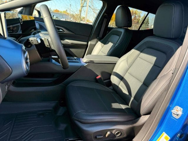 2025 Chevrolet Equinox EV LT 2