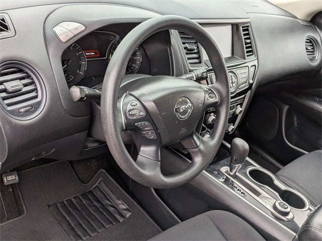 2019 Nissan Pathfinder S