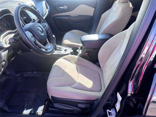 2016 Jeep Cherokee Sport