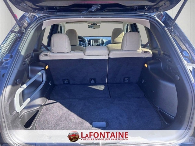 2016 Jeep Cherokee Sport