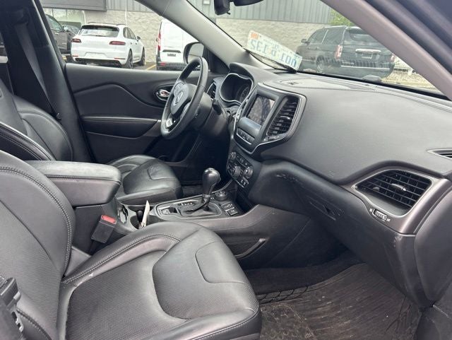 2021 Jeep Cherokee Latitude Lux